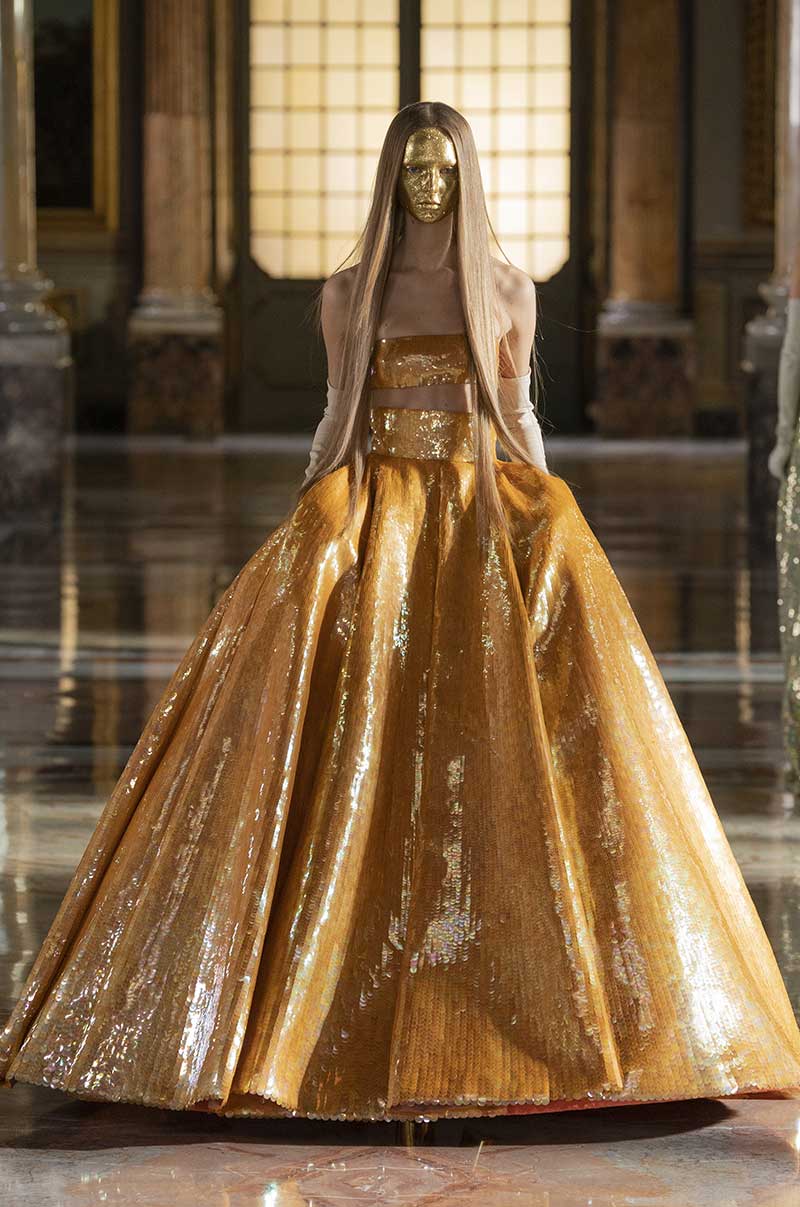 Modetrends 2021. Valentino Haute Couture voor lente zomer 2021. Photo: courtesy of Valentino