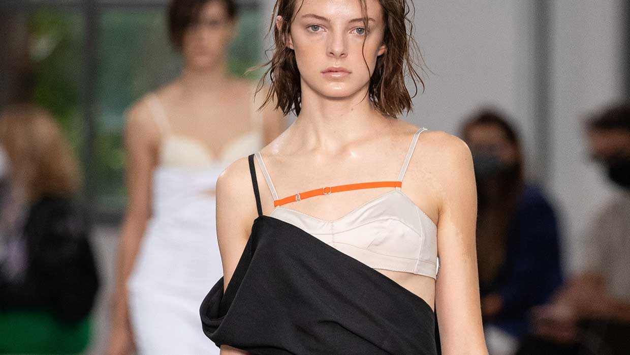 Modetrends lente zomer 2021. Beha's en topjes