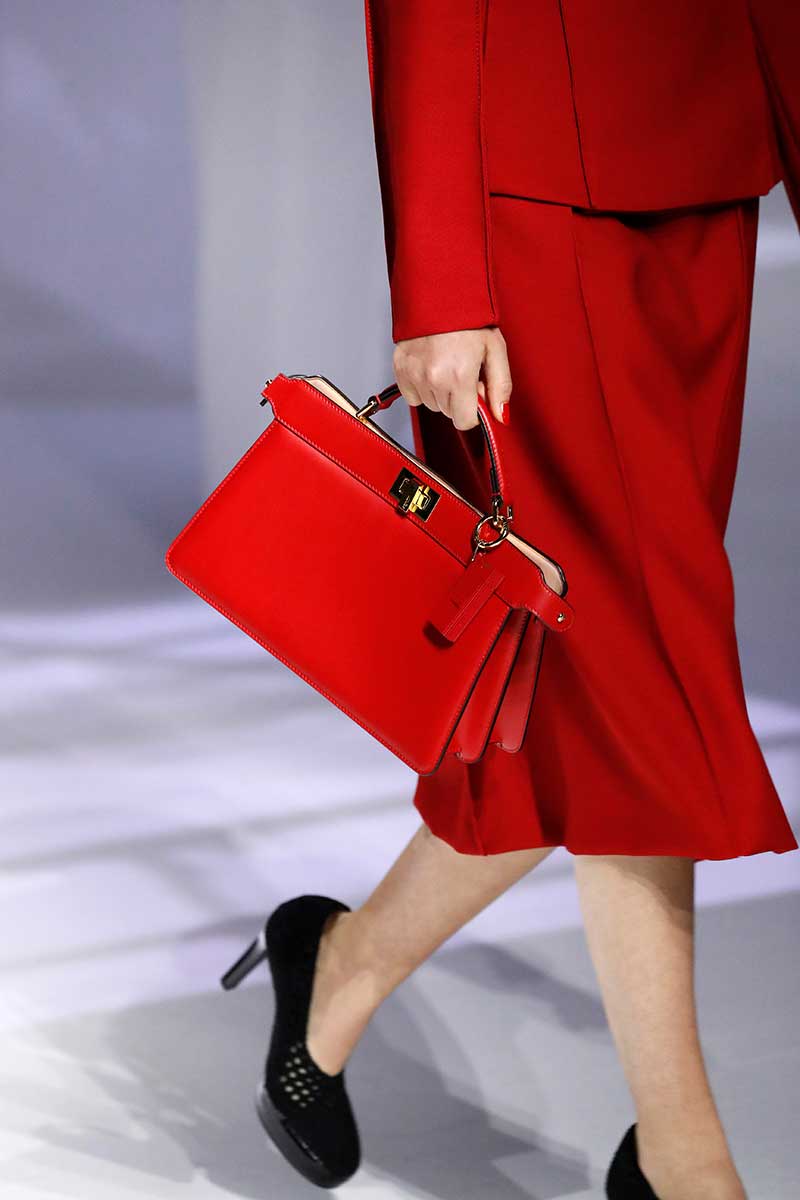 Modetrends 2021. Trend alert: rood! Photo: courtesy of Fendi