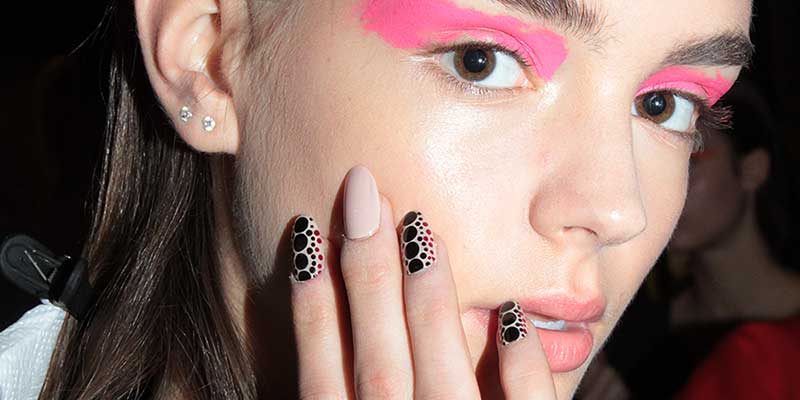 Nagel trends zomer 2018. Nagellak kleuren en nail art trends