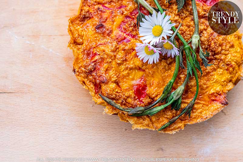 Lente recept. Omelet met paprika in de oven