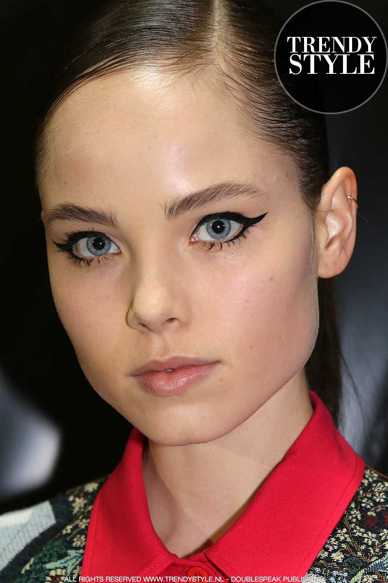 Super make-up trend voor herfst winter 2020 2021: eyeliner
