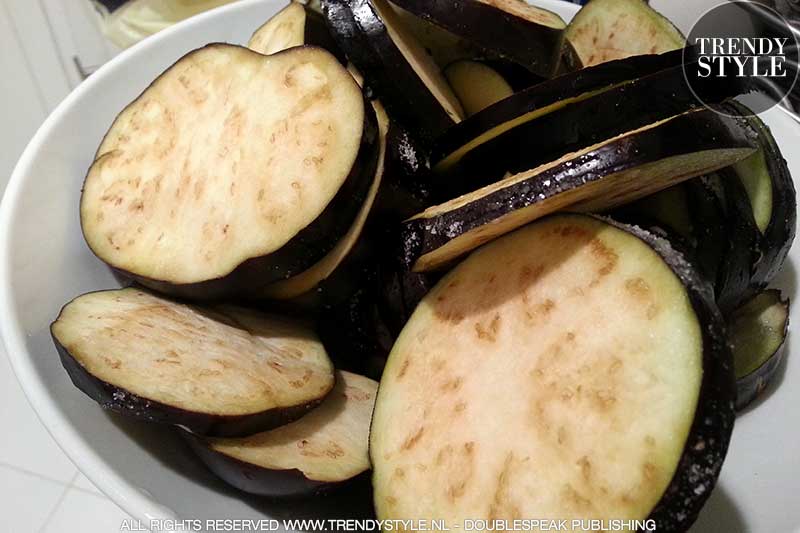 Ovenschotel met aubergines en Parmezaanse kaas