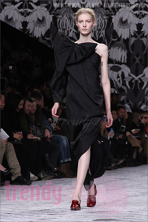 paris-fashionweek-winter-2013-2014-02