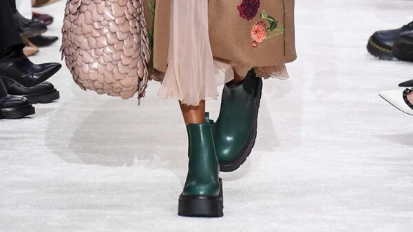 Schoenentrends herfst winter 2020 2021. Lompe Chelsea boots