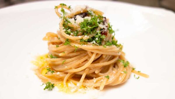 Kookrecept. Spaghetti aglio, olio e peperoncino
