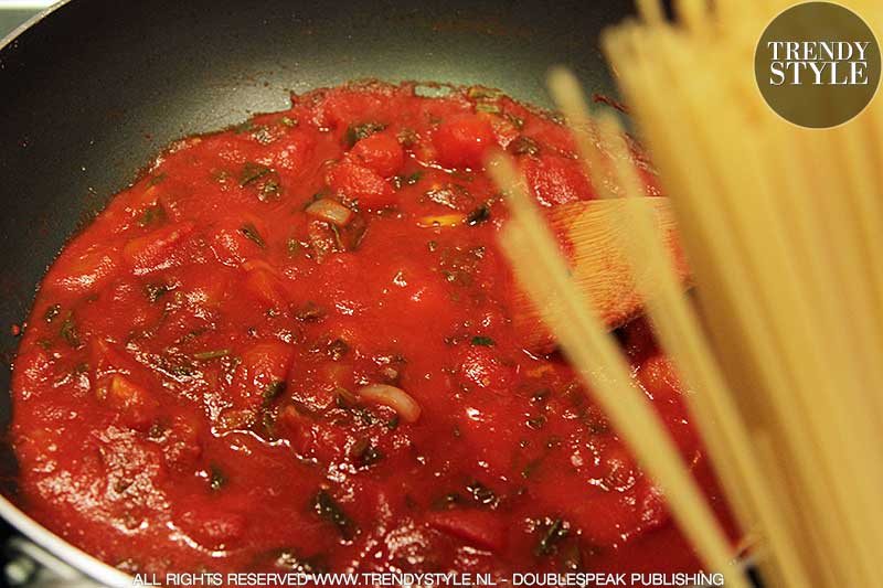 Spaghetti met verse tomatensaus