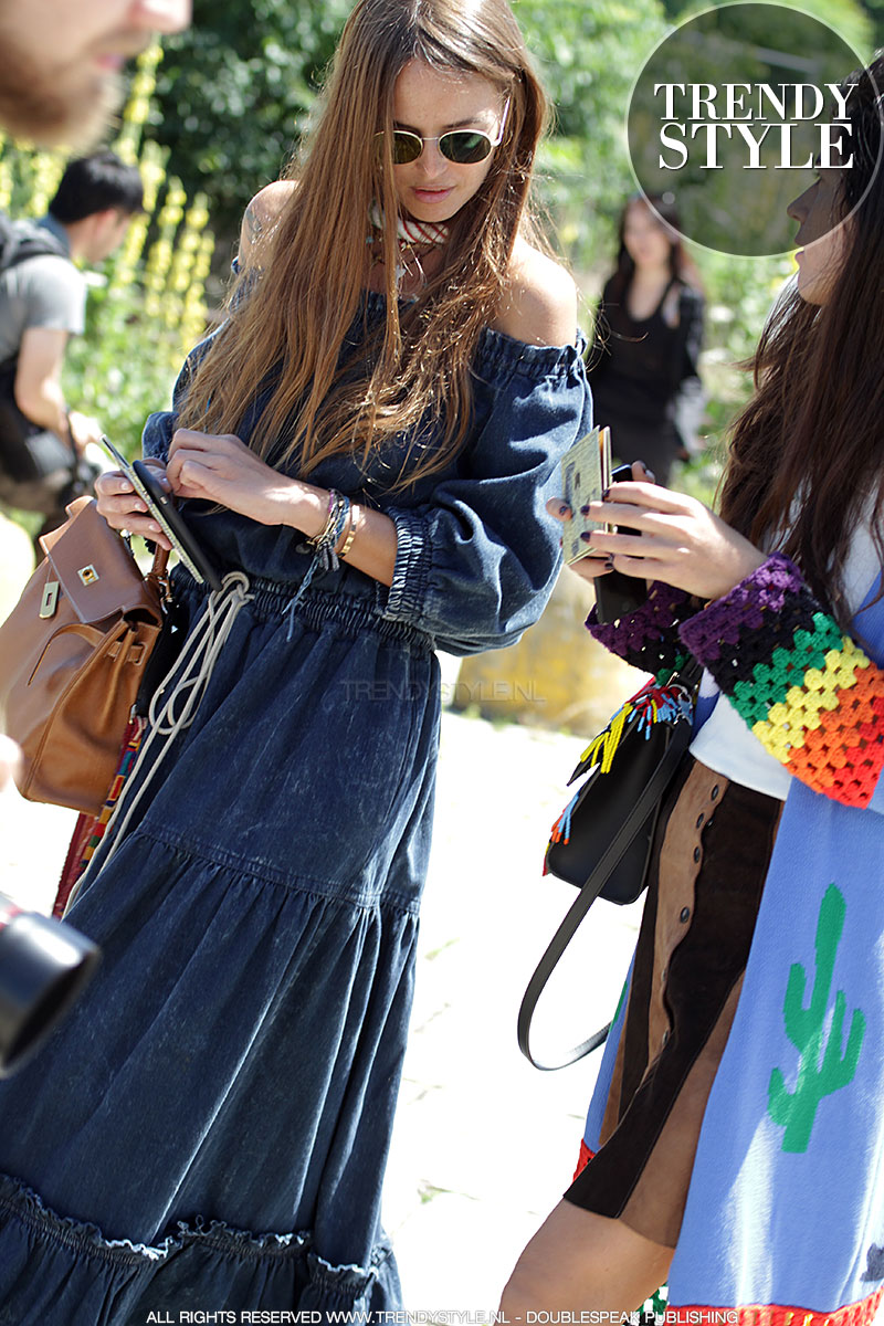 Carlotta Oddi streetstyle SS 2017