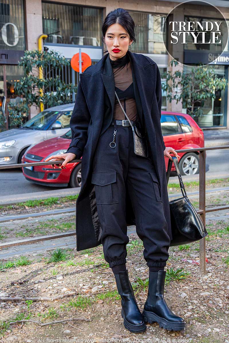 Modetrends winter 2020 2021. Total black look