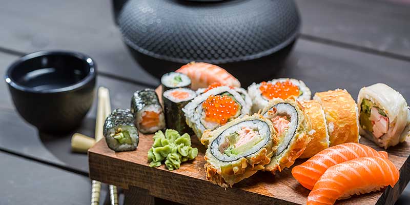 Italiaanse millenials eten liever sushi dan pizza. Sushi is social