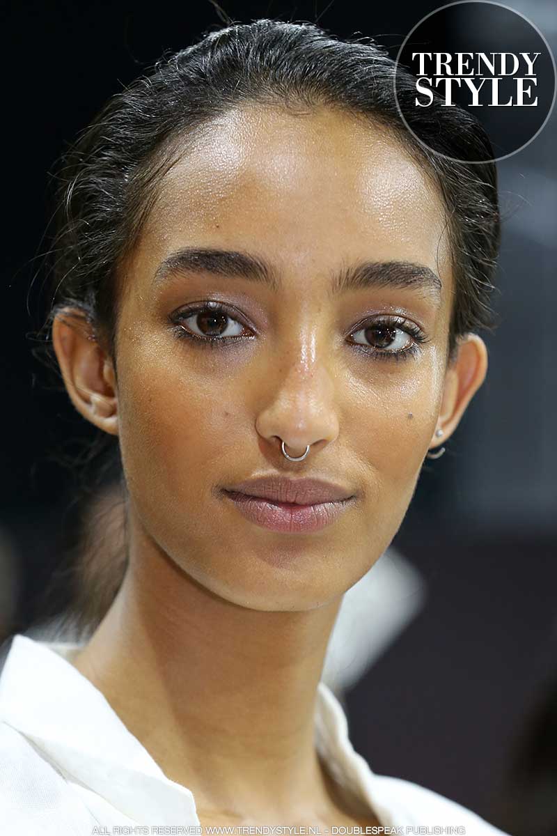 Make-up trends winter 2020 2021. Statement wenkbrauwen maken je look