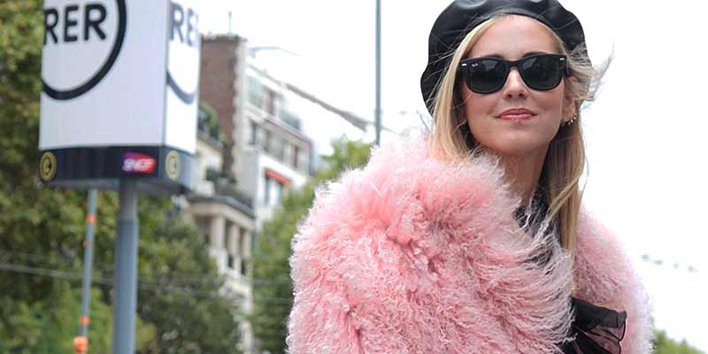 Cokes map werk Mode trends winter 2017 2018. Roze winterjassen zijn super cool -  TRENDYSTYLE