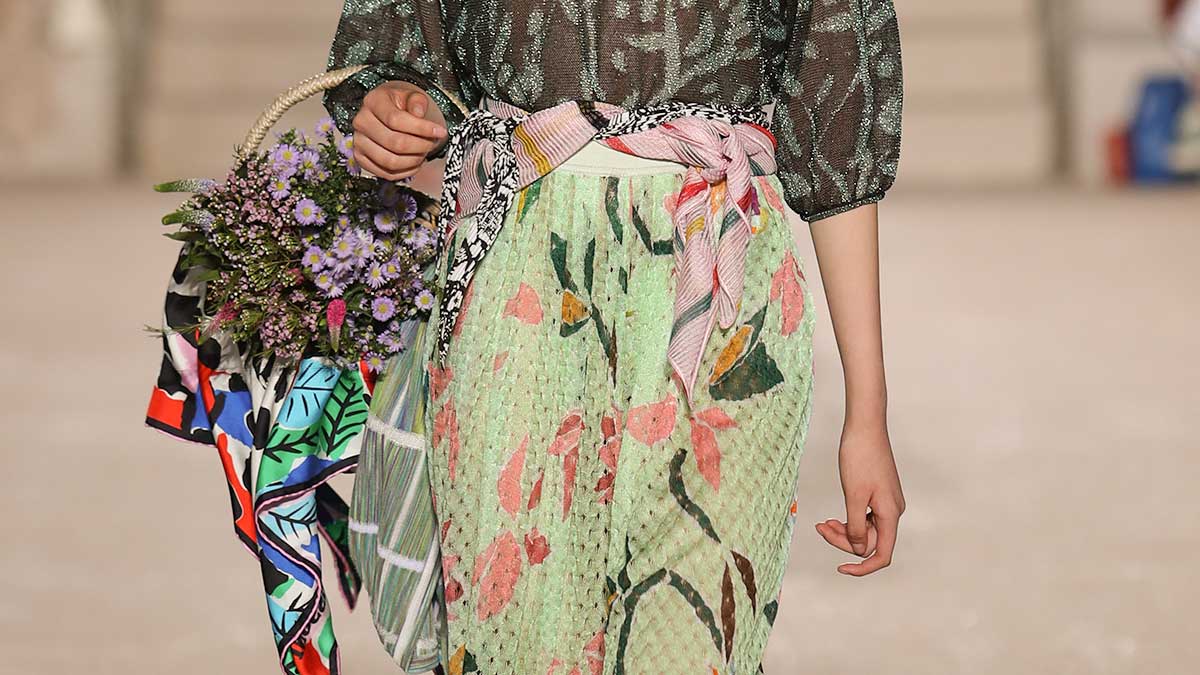 Modetrends zomer 2020. Stralend de zomer tegemoet in mix-and-match looks